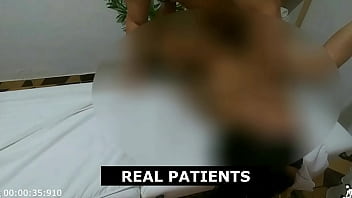 Preview 4 of Lonely Sister In Law - Ela perguntou se realmente precisava tirar a calcinha - Massagem t&acirc_ntrica - VIDEO REAL