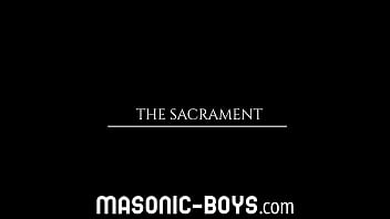 Preview 1 of Big Woman Xxx Sex - Small twink slave penetrated by monstercock bareback closeup hd MASONIC-BOYS.COM