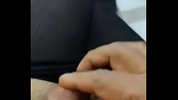 Preview 3 of Mom Fuck Boy Cheash - Chica tv gozando con pantimedias