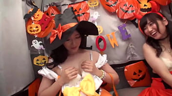 Preview 1 of Please Leave Me Cocok - 【ハロウィンナンパ！浮かれた素人大収穫！】めい(21)&amp_るみ(21)仕事抜けてきたアパレル店員たちをナンパし車内に連れ込み大乱行！お互い恥ずかしがりながらもパンツはびしょ濡れ！？簡単に脱いじゃうのはハロウィンマジックか？Let&#039_s4P！