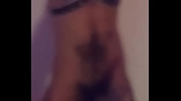 Preview 3 of Ticer Mom - Que moreno gostoso e este
