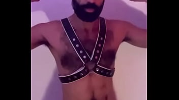 Preview 1 of Ticer Mom - Que moreno gostoso e este