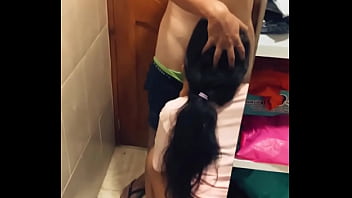 Preview 2 of Arabs Fat - فضيحة شرموطة المعادى صاحب جوزى هاج عليا و انا لابسه جلبية قطن دخل ورايا الحمام و فضل يزنق فيا و فشخنى سكس مصرى