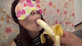 Preview 1 of Kajal Xxx Hds - 目隠しで口の中身を当ててみよう！美人すぎる受付嬢さき(25)&rarr_意外にノリがいいスタイル抜群な美人さんは口腔感覚に優れるが人肉チ○ポを魚肉ソーセージと間違え痛恨のミス！&rarr_賞金を諦めきれない彼女はSEXまで決意！&rarr_エロすぎジュポジュポフェラからビラ厚めのエロマ○コにヌプッと挿入！https://bit.ly/3F6nA8z