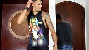 Preview 1 of Johny Oil Massagi - MEU NAMORADO PEGOU NO FLAGRA