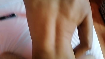 Preview 2 of Kissa Sins Jonhy Sins - CHICO DE LIMPIEZA GAY ME TRAJO TOALLAS LIMPIAS PARA LIMPIAR EL SEMEN QUE LE DEJO EN EL CULO