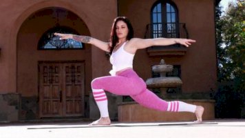 Real Arab Step Mom Masturbates Her Creamy Hairy Vag To Squirting