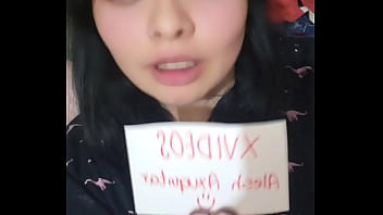 Japanes Girl Kissing