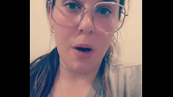 School Saxi Video Little Girl