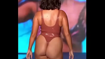 Aglamali Anal Porno