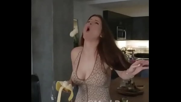 Tit Showing