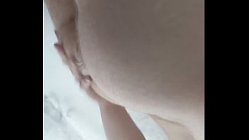 Un Shaved Pussy And Armpit Hair