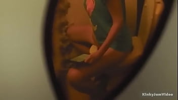 Mom Show How To Use Condom