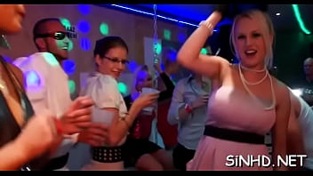 Teen Girls Big Boobs