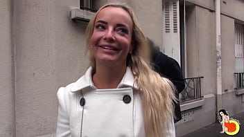 Fucking Stranded Corinna Blake