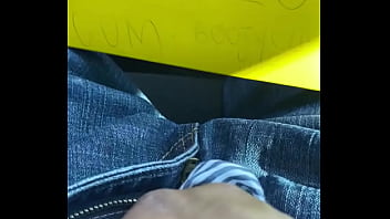 Puzzy Sucking