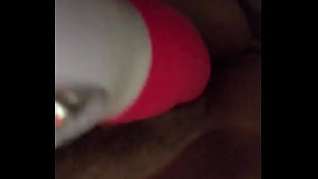 Curvy Mom Seduce Lesbian
