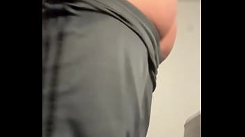 Ring Ballbusting
