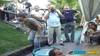 Family Kiss Anal 2