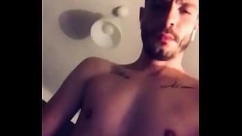 Esvort Boy