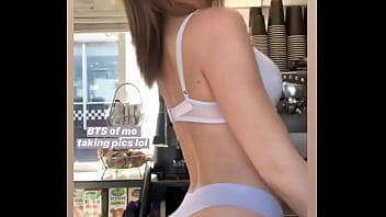 Lewd Lesbi