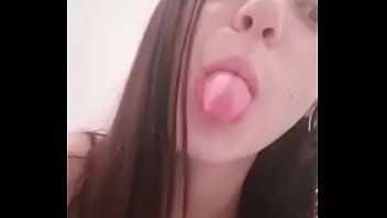 Girl Rubs Herself In Pillow