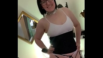Nude Mayli