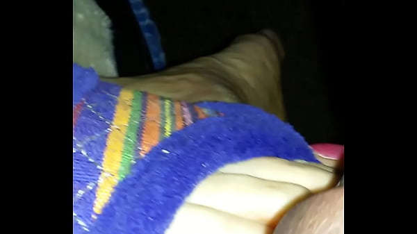 Girl Sucking Male Toes