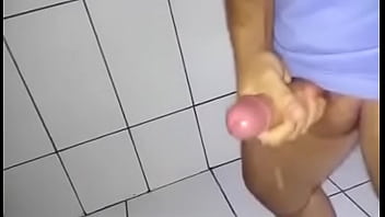 Mom Xvi