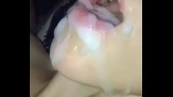 Wanita Tan Lesbian Blowjob