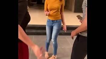 Giggle Big Pumping Booty
