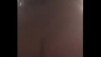 Hot Mom Handjo