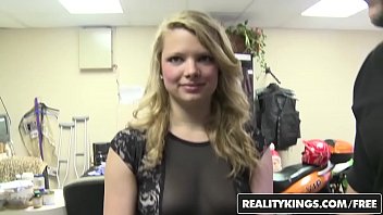 Sunny Leone Best Suck