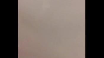 Lei Non Vuole Ma Lui La Scopa