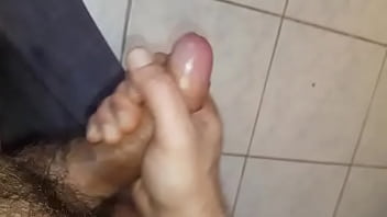 Leg Is Fadna