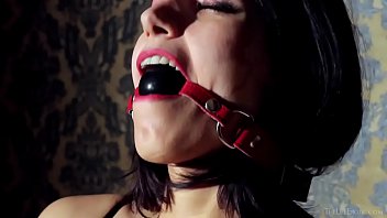 Sanne Sunny Leone