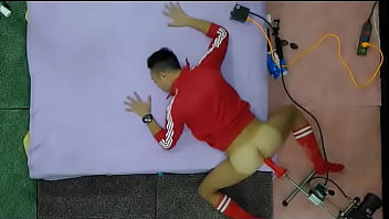 Tocando Por Debajo