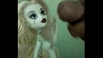 Nude Ujjaij