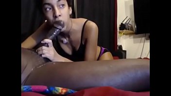 Travesti Gosando Dentro