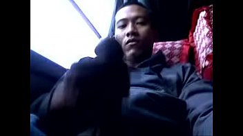 Low Footjob