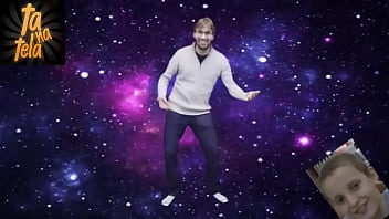 Hottest Sunny Lennon