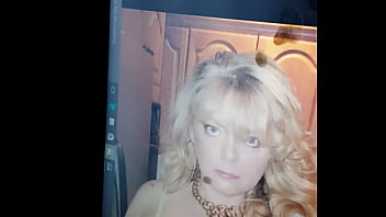 Swallowing Pumped Fist Pussy