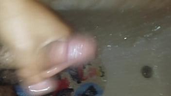 Batendo Punheta No Cinema