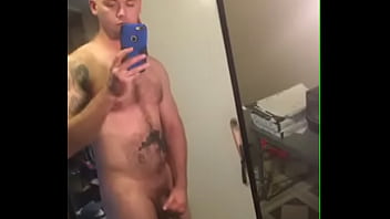 Male Masturbating Auto