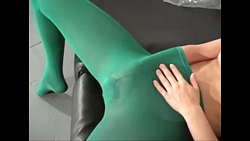 Mom Ajarin Boy Sex