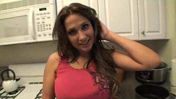 Wifeys World Hugeboob