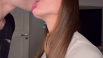Stuck Story Video Sister