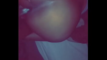 Luna Oara Pissing