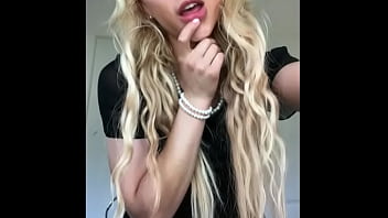 Lucy Dolls Finger