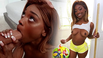 Heshe Masturbates Outside